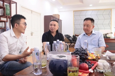 中國家紡協會會長楊兆華先生蒞臨羅綺窗簾工廠參觀指導工作